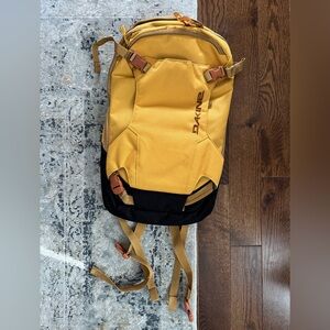 Dakine Heli Pack 12L Ski/Board Backpack in Yellow and Black